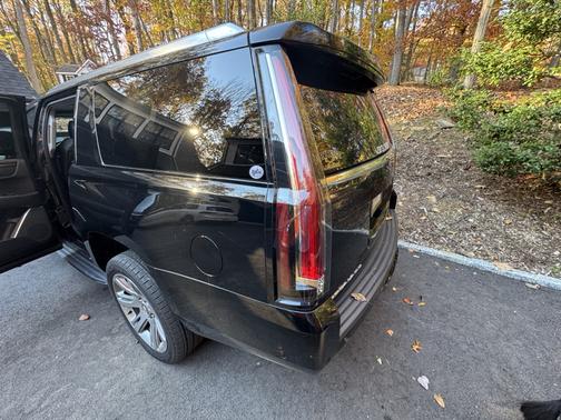 2017 Cadillac Escalade ESV Luxury