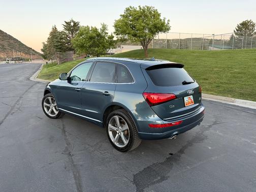Blue 2015 Audi Q5 3.0 TDI Premium Plus