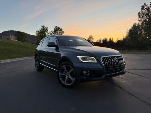 Blue 2015 Audi Q5 3.0 TDI Premium Plus