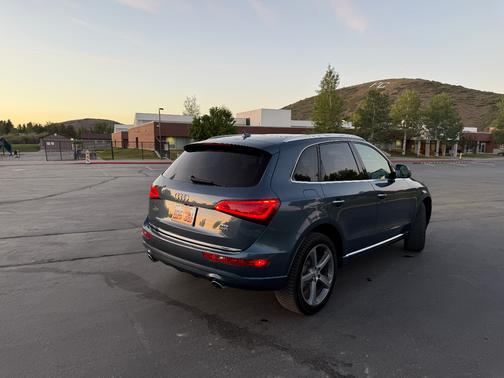 Blue 2015 Audi Q5 3.0 TDI Premium Plus