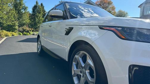 White 2021 Land Rover Range Rover Sport SE MHEV