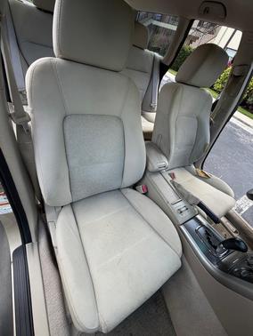 Gold 2008 Subaru Outback 2.5 i