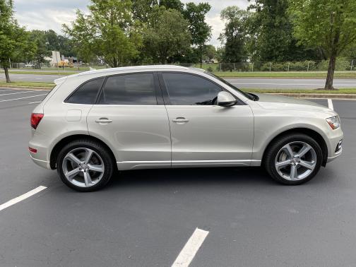 Gold 2014 Audi Q5 3.0 TDI Prestige quattro