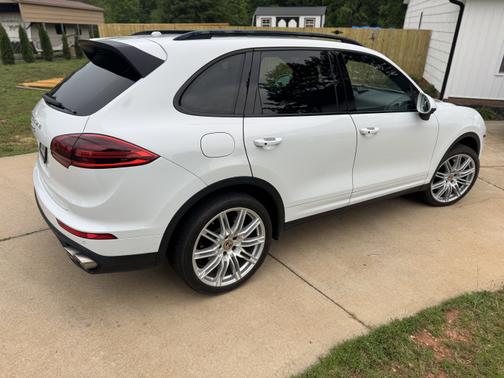 2017 Porsche Cayenne S