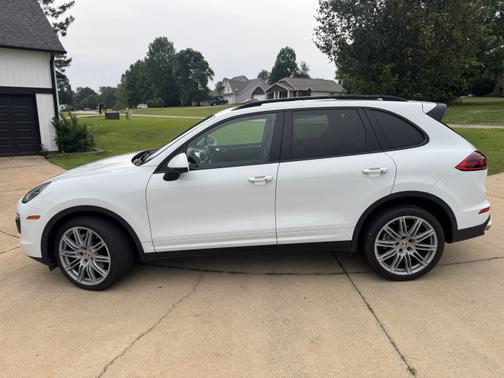 2017 Porsche Cayenne S