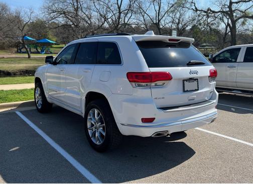 2016 Jeep Grand Cherokee Summit
