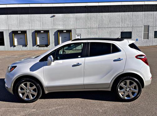 White 2017 Buick Encore Essence