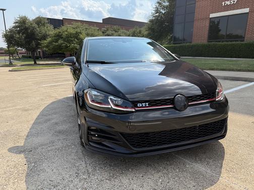 2018 Volkswagen Golf GTI 2.0T SE 4-Door