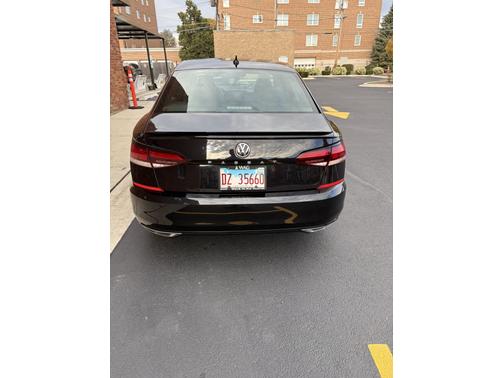2021 Volkswagen Passat 2.0T R-Line