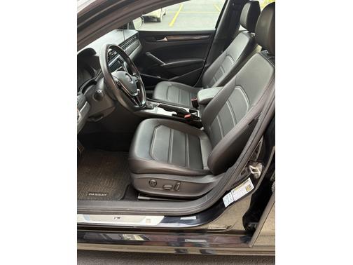 2021 Volkswagen Passat 2.0T R-Line