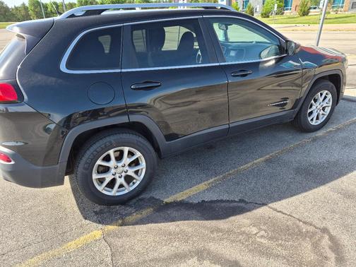 Black 2014 Jeep Cherokee Latitude