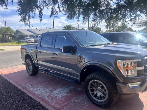 Black 2021 Ford F-150 XLT