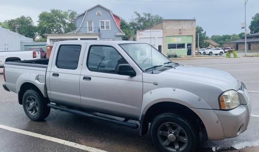 2004 Nissan Frontier XE-V6 Crew Cab