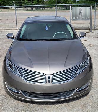 Gray 2016 Lincoln MKZ Base