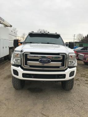 White 2013 Ford F-250 XLT