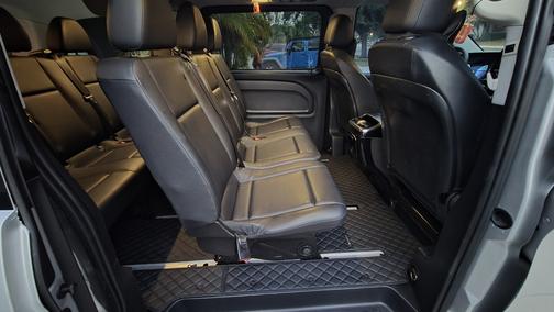 2016 Mercedes-Benz Metris Base