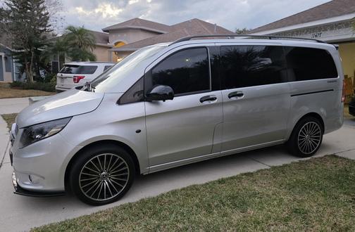 2016 Mercedes-Benz Metris Base