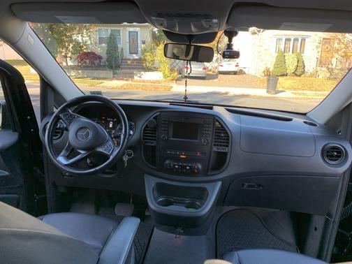 2018 Mercedes-Benz Metris Base