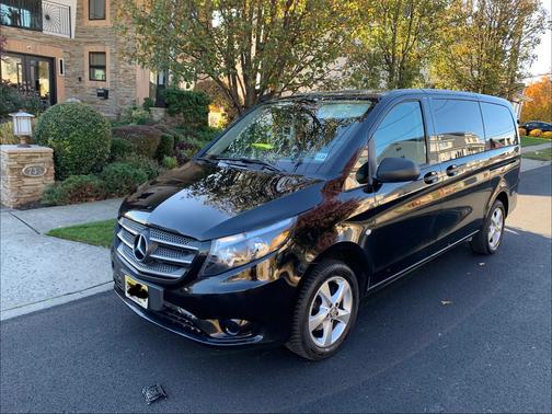 2018 Mercedes-Benz Metris Base