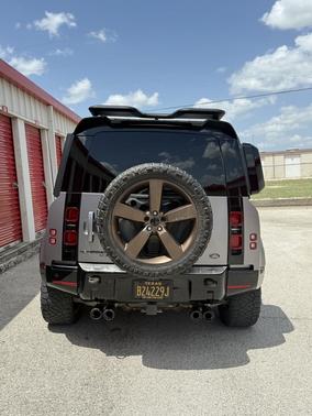 2022 Land Rover Defender X-Dynamic SE