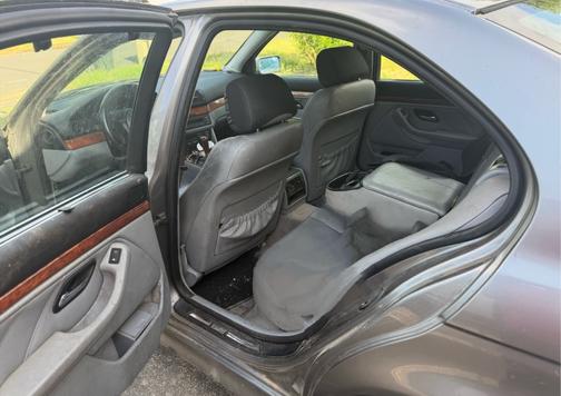 2002 BMW 525 i