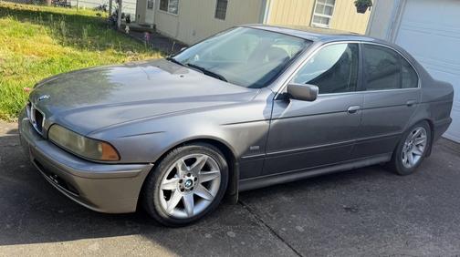 2002 BMW 525 i