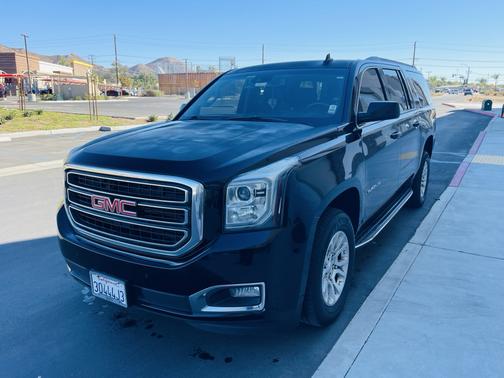 2017 GMC Yukon XL SLT