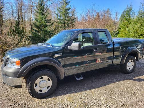 Green 2005 Ford F-150 STX SuperCab