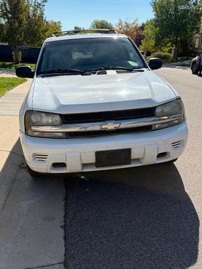 White 2004 Chevrolet Trailblazer LS