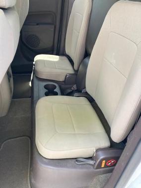 White 2016 GMC Canyon SLE