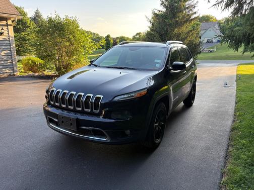 Black 2014 Jeep Cherokee Limited