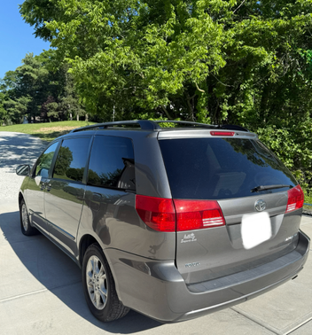 Gray 2004 Toyota Sienna LE