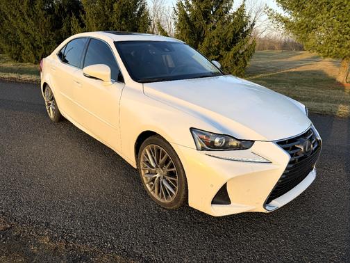 White 2019 Lexus IS 300 Base