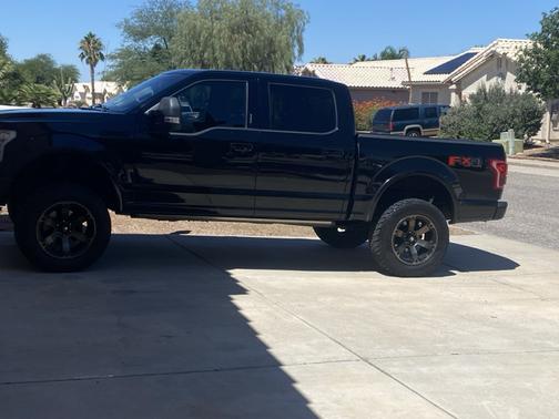 Black 2016 Ford F-150 Lariat