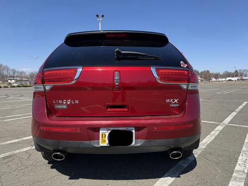 Red 2014 Lincoln MKX Base