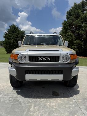 2014 Toyota FJ Cruiser Base