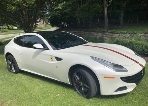 Photo 3 of 25 of 2015 Ferrari FF Base