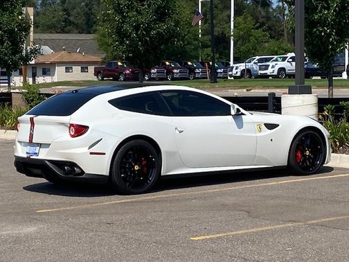 Photo 5 of 25 of 2015 Ferrari FF Base