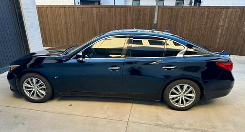 2015 INFINITI Q50 Premium