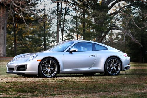 2017 Porsche 911 Carrera