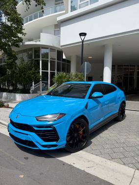 Blue 2019 Lamborghini Urus Base