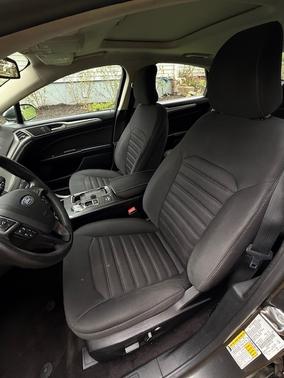 Gray 2019 Ford Fusion Hybrid SE