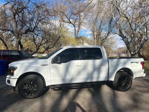 White 2018 Ford F-150 XLT
