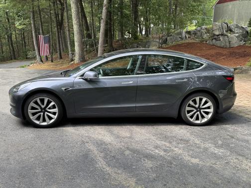 2019 Tesla Model 3 Long Range