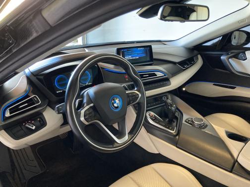 2016 BMW i8 Base