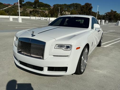 2018 Rolls-Royce Ghost Base