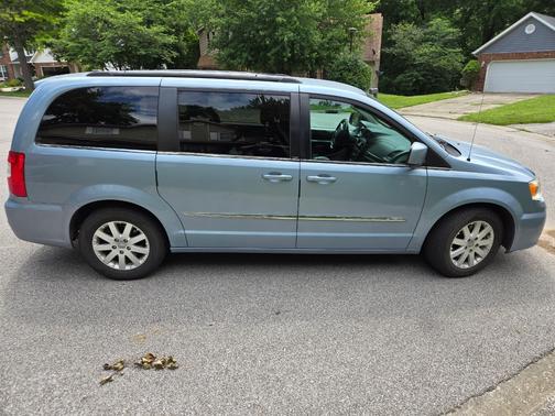 Blue 2013 Chrysler Town & Country Touring