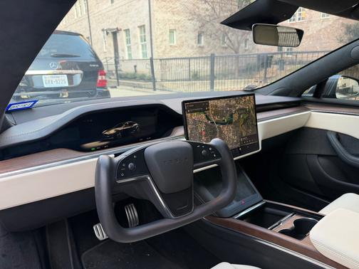 2022 Tesla Model S Long Range