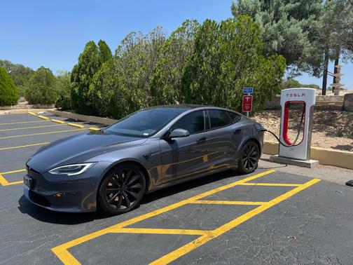 2022 Tesla Model S Long Range