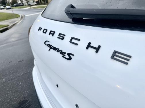 2016 Porsche Cayenne Cayenne